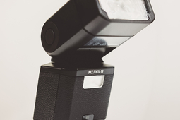 Fujifilm EF-X500 - zewnętrzna lampa błyskowa dla systemu X